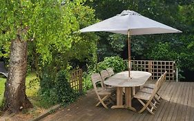 Grande et petite maison sur 360m2 de jardin clos sans vis à vis